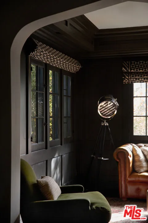 2501 N Vermont Avenue, Los Angeles, California 90027 home-pic-5